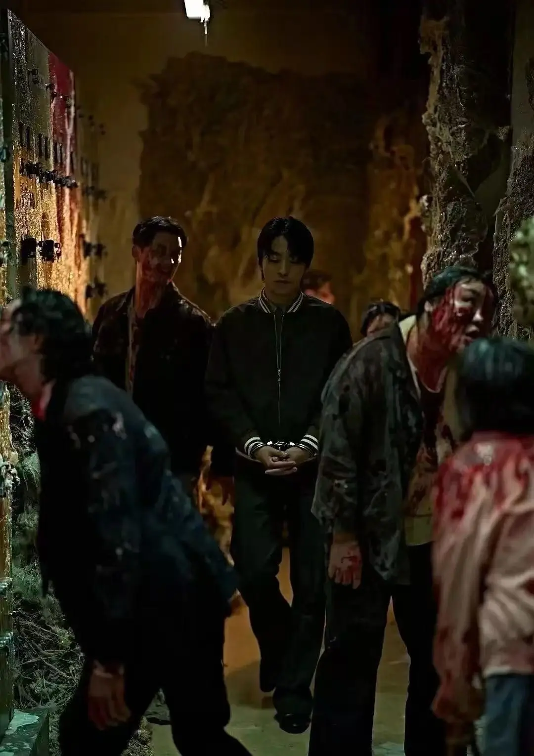 韩国电影《群体》免费观看_《群体》HD高清无删减在线观看_《群体》详情介绍-热门影视资源站