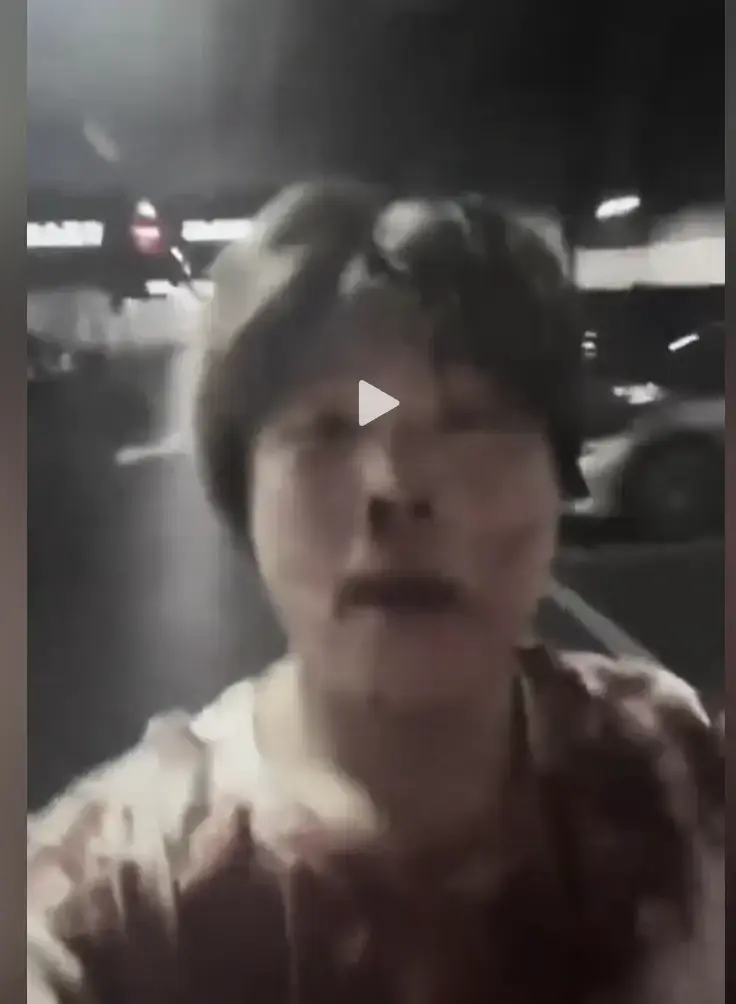 《深圳网红赵俊逸被打视频》超清无广告1080P画质免费看，深圳网红赵俊逸被打视频事件完整还原，百度网盘极速下载