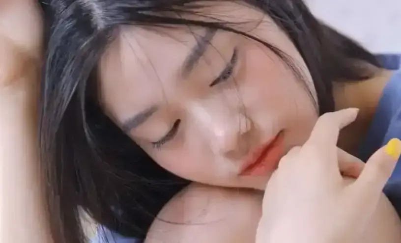 免费在线观看《美丽小蜜桃》未删减版HD中字高清完整版-《美丽小蜜桃》流畅不卡顿播放-VS影院