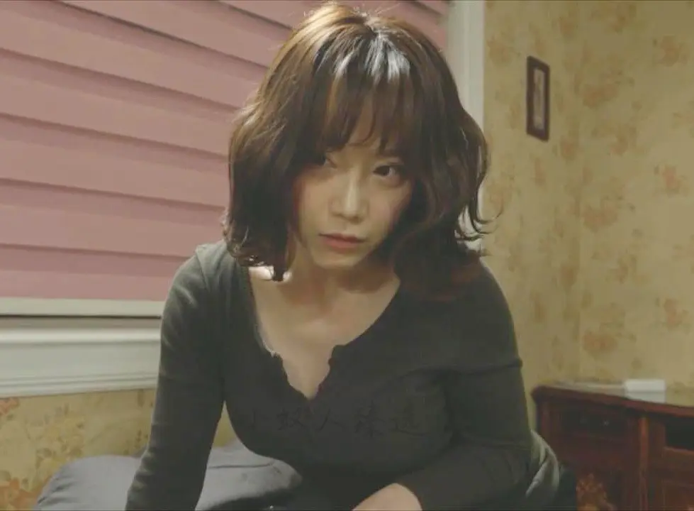 《妈妈的朋友 2》全季完整版1080P高清播放 - 免费无广告在线看《妈妈的朋友 2》，孤独少年和温柔阿姨情感火花绽放！