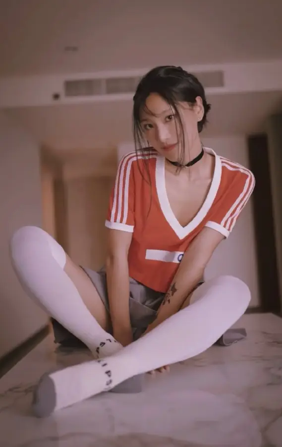抖音力荐《刘玥合集》蓝光无删减典藏版免费在线看-刘玥老师外网视频持续更新，留学生人气博主刘玥女性向视频全季免费高清播放《刘玥合集》精彩内容下载