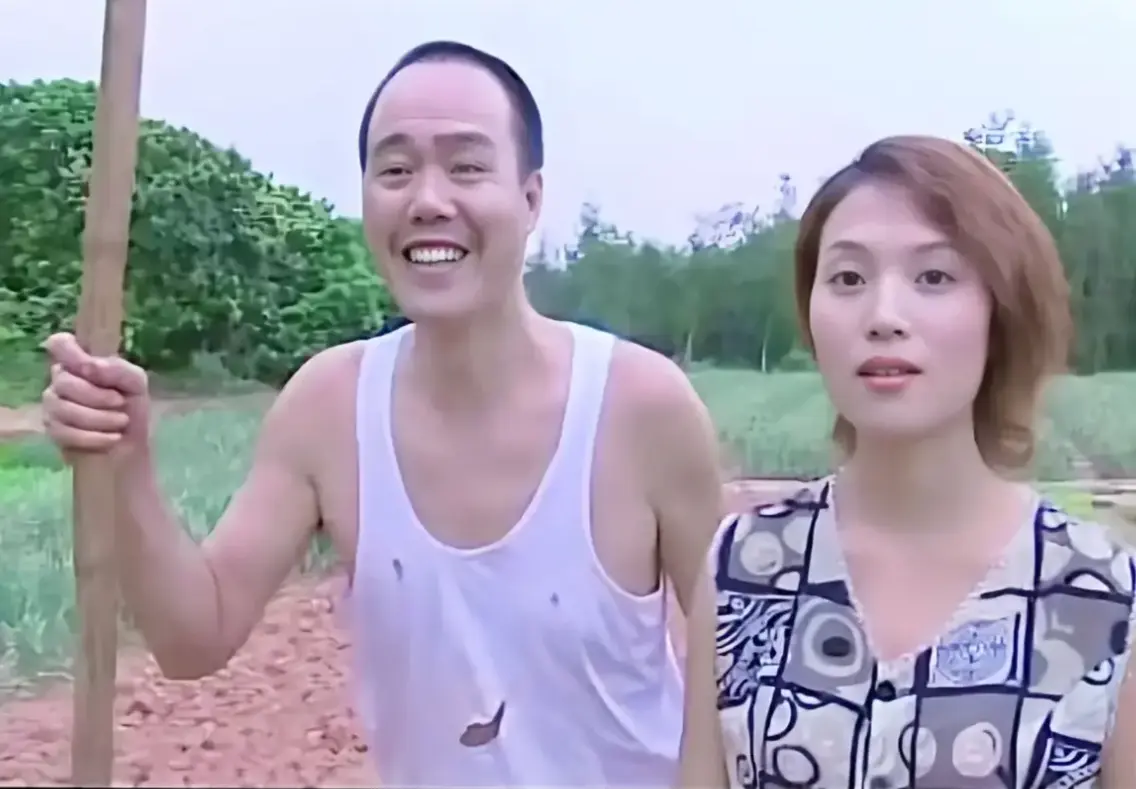 免费看爆笑乡土电影《农民伯伯乡下妹2》，台湾经典之作高清完整版在线播放，看完《农民伯伯乡下妹2》保证笑到肚子疼！