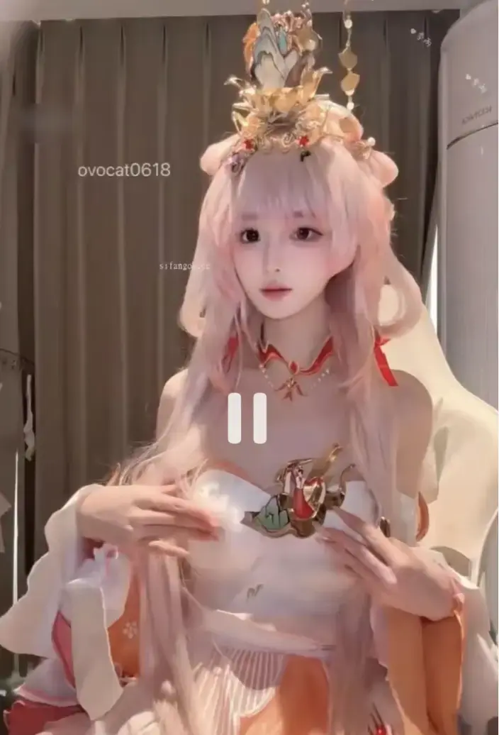 全网热门cos女神季雨，《季雨》中季雨国风西施惊艳亮相，西施cosplay完整版免费看，无广告在线畅享！